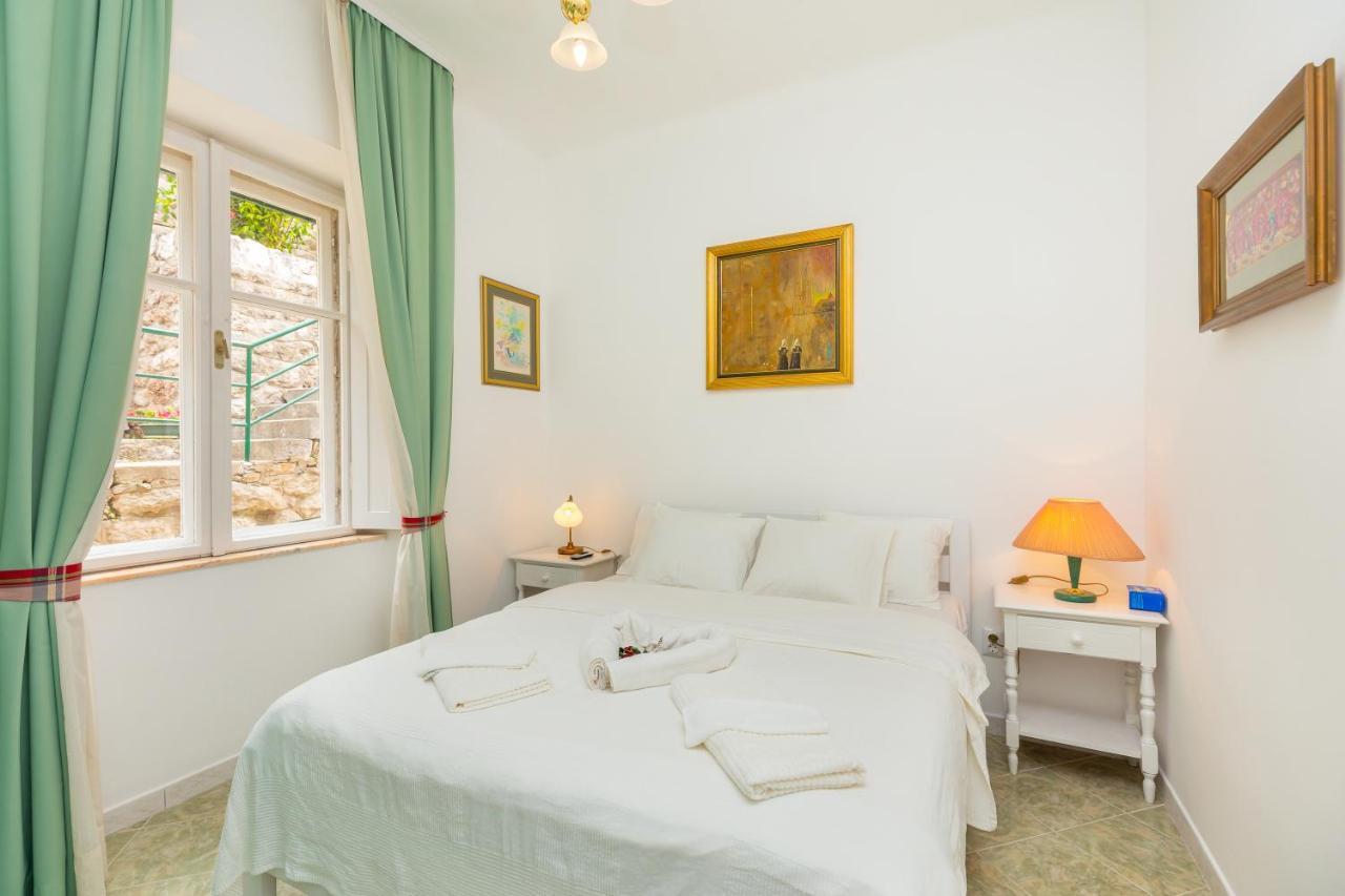 Ahava Dubrovnik